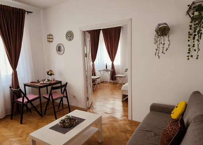 The Corner Loft - Cismigiu Garden * Bukarest