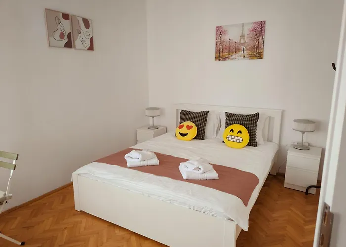 The Corner Loft - Cismigiu Garden * Bukarest