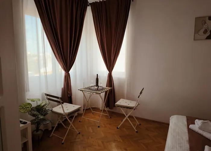 The Corner Loft - Cismigiu Garden 아파트