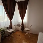 The Corner Loft - Cismigiu Garden شقة